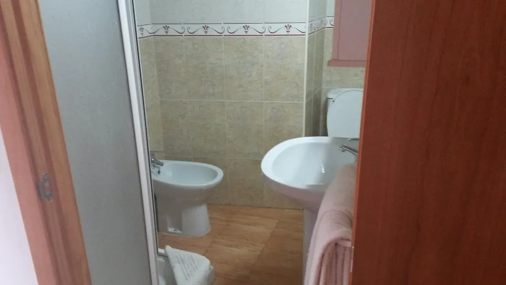 בית הארחה קדיז Hostal Centro Sol ספרד