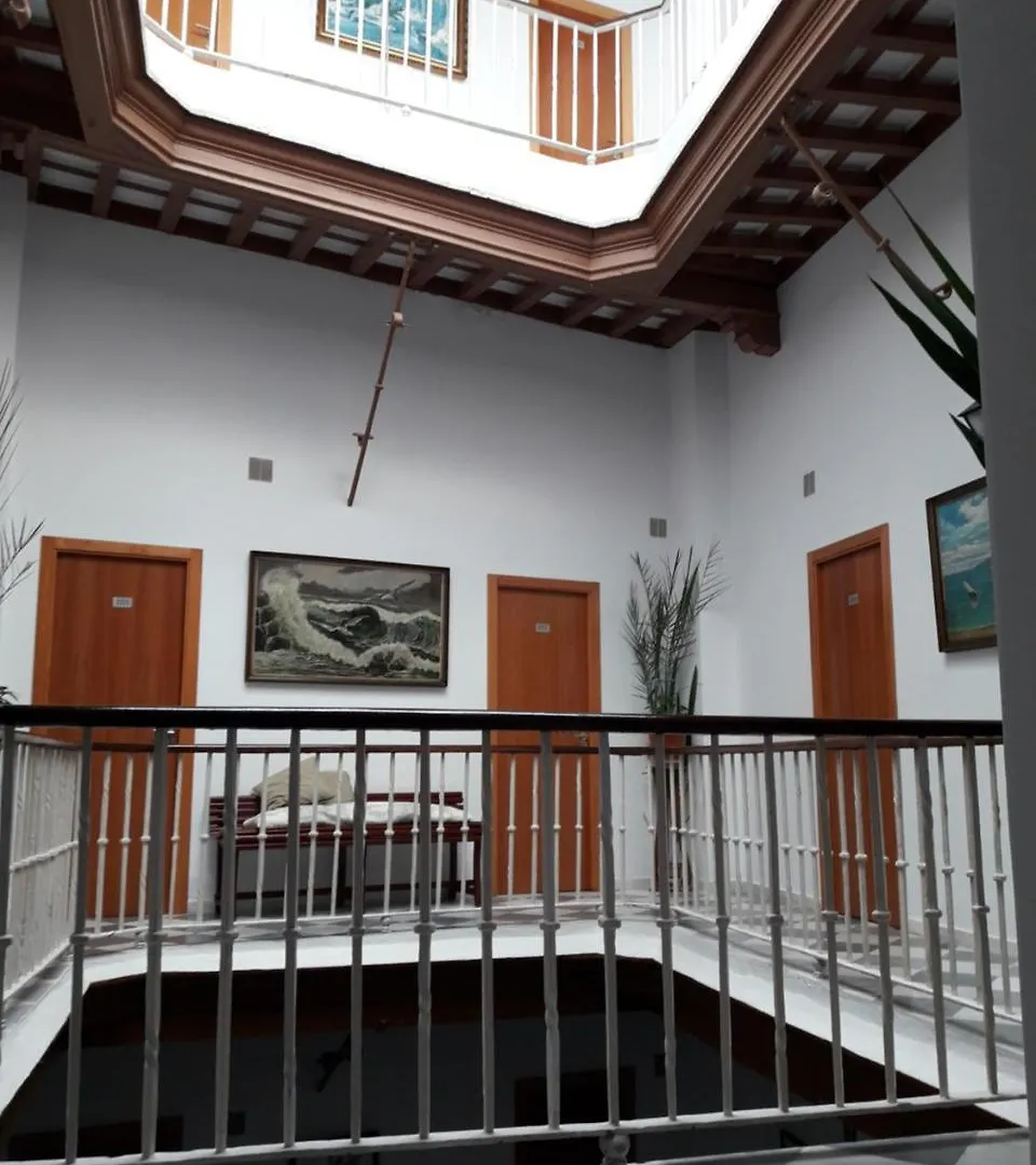 קדיז Hostal Centro Sol בית הארחה
