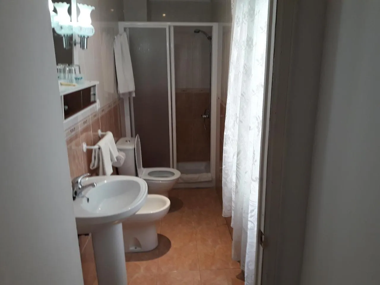 קדיז Hostal Centro Sol